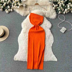 Grundläggande avslappnade klänningar Yuoomuoo Autumn Chains One-Shulder Sticked Dress Sexig High Split Wrap Hips Bodycon Party Lad Long Aesthetic Vestidos YQ240328