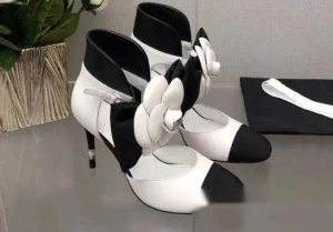 디자이너 데스로 여자 샌들 진주 패션 여름 하이힐 신발 여성