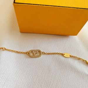Dla luksusowej biżuterii tego samego materiału co bransoletka dla kobiet, Gold and Diamond Gift 18K Bransoletka butikowa
