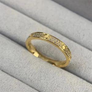 Anel Designer Clássico Amor Titânio Aço Luxo Jóias Homens e Mulheres Casal Anel de Casamento Presente do Dia dos Namorados Nunca Muda a Cor Hipoalergênico Largura 5mm 6mm