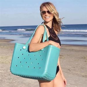 Arcobaleno bogg Silicone Beach grandi borse da spiaggia in plastica Eva di lusso Rosa Blu Candy Borsa cosmetica da donna Borsa da viaggio in PVC Borse da viaggio Borse da viaggio estive in gelatina