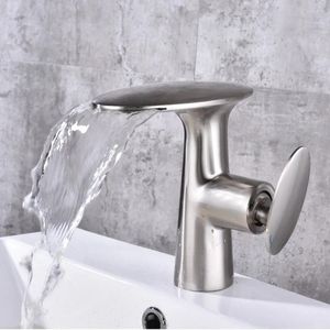 Bathroom Sink Faucets Brushed Chrome Design Water Fall Solid Brass Deck Mounted Mixer Oval Handle Faucet