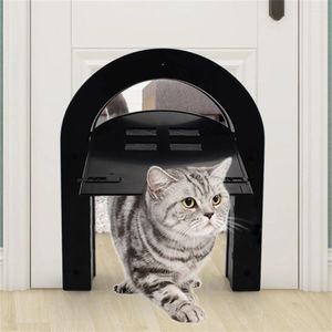 Kedi Taşıyıcıları 1 PC PET Köpek Ekran Kapısı Ücretsiz Giriş Ahşap Flap Abs Plastik Kemerli Kapılar Aksesuarları