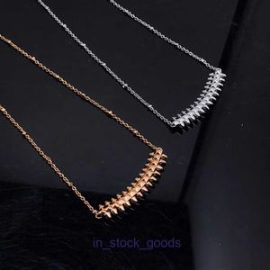Top luxury fine designer jewelry New product Nail V Gold High Edition Bullet Necklace for Men and Women Lovers Jewelry Collar Chain Straight Original 1:1 With Real Logo