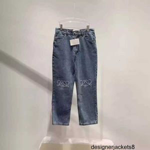 Designer Chaopai 2024 Spring New Embroidered Jeans Instagram Populära samma stil tvättade garvningsbyxor K58p