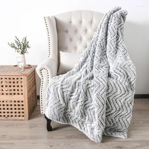 Blankets PV Wool Fluffy And Throws Home Bed Covers Thick Double-layer Lamb Blanket