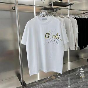 Tasarımcı Erkekler Moda Yeni Modaya Marka Kısa Kollu Yuvarlak Yuvarlak Boyun El Yüzlü T-Shirt, Unisex Pure Pamuklu Gündelik Yarım Kollu Çift Tişört
