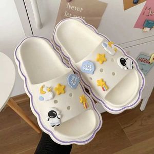 Tofflor Cartoon Cute Astronaut Womens New Herr Outdoor Beach Flip-Flops Home Thick Bottom Non-Slip Eva Flat Hushållsskor H240328