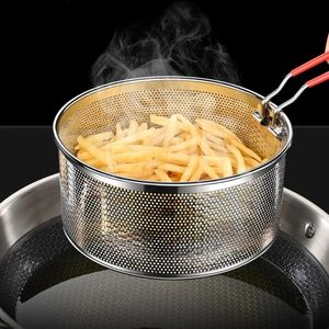 Stainless Steel Mesh Colander Frying Basket Kitchen Handheld Noodles French Fries Sieve Oil Strainer Filter Spoon Tools Gadg 240322