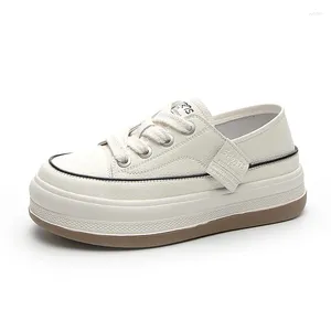 Sapatos casuais femininos esportes net vermelho grosso sola pequeno branco 2024 produtos tudo-em-um cor sólida mid-heel lace-up board