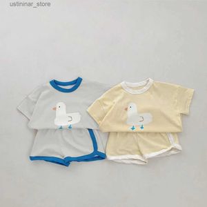 T-shirts 2023 Summer New Baby Short Sleeve Clothes Set Infant Cute Duck Print T Shirts + Shorts 2pcs Suit Kids Toddler Cotton Outfits24328