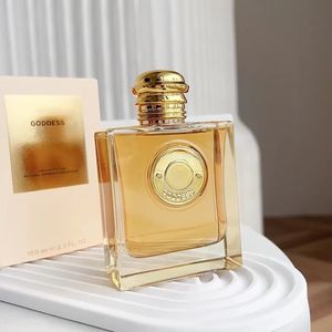 مصممة سيدة المرأة Parfum Factory عطرها المباشر