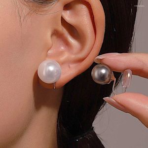 Kolczyki Dangle Elegancka biała imitacja Pearl Cuff Big Round Wedding Clip dla kobiet Modna Wykwintne prezenty biżuterii