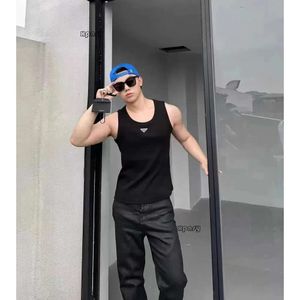 Mens Tank Tops T Shirts Summer Slim Fit Sports Breathable Sweat-absorbing Black Underwear Bottom Top Fashion Men's Clothing 890