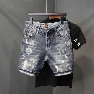 Jeans masculinos no verão de 2022 corte masculino coreano buraco reto denim tecido mid-range moda japonesa mens shorts finos e modernos jeans cargo calças mens j240328