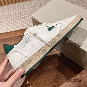 Golden Sneakers Designer Old Dirty Shoe Golden Star Casual Shoes Super Star Brand Frauen Sneaker Neue Veröffentlichung Luxusschuhe Italieniuxury Pailletten Klassiker klassisch Gans 4811