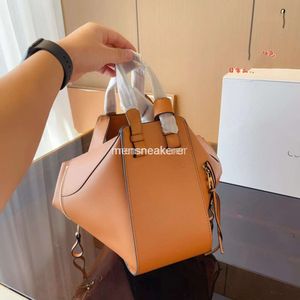 Loe El çantası 2024 İspanya Klasik Çanta Lady Bags Hammock Tote Kadınlar Büyük Mini Drawstring Elde Taşınması Bir Omuz Crossbody Deri Totes K66Z