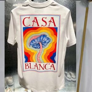 T-shirts Men's T Brand Designer Tees Rainbow Mushroom Letter Print Kort ärm Toppar Bomull Löst män Casa Blanca Women Shirt JHVD