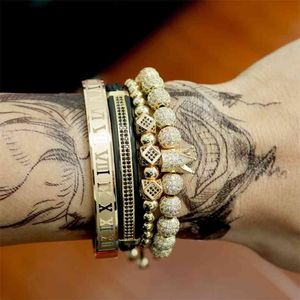 Män armbandsmycken 4st. Set Crown Charms Macrame Pärlor Armband Rätning Man Luxury Jewelry for Women Armband Gift 210918227n