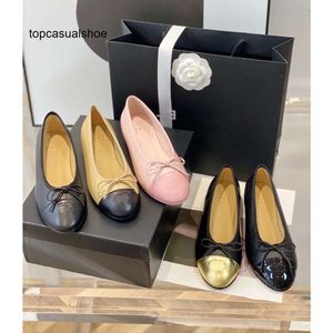 Chanells Velvet Paris Tweed Flats Leather Ballet Dress Dress Women trapuntato Ballerina 2023 Luxury Round Cap Toe Ladies Sandal Mule Mary Jane Flats