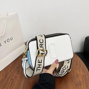 Portafogli Nuova borsa da donna monospalla Borsa per fotocamera Lettera di moda Borse a tracolla portatili Portamonete