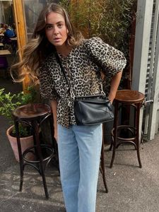 Kausal Loose Leopard Print Shirt for Women Fashion Short Puff Sleeve O Neck Topps Spring Female High Streetwear 240328