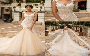 Designer sereia vestidos de casamento de renda 2018 design de cristal nupcial embelezado corpete sem mangas ajuste e alargamento sem costas vestido de casamento9533187