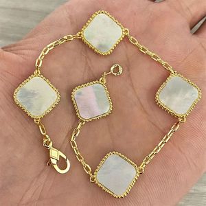 Charm bracelet designer jewelry gold vanclef bracelet woman minimalist casual business formal fashion mother of pearl flower pendant necklace clover bracelet set