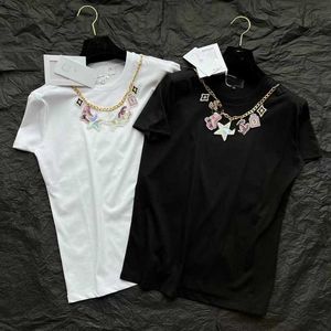 Designer de camiseta feminina CH Marca de moda 24 primavera / verão Novo produto Cinco pontas estrela botas de esqui corrente de garrafa de água destacável camiseta de manga curta top para mulheres gj7b