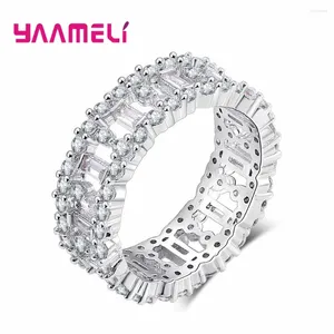 Pierścienie klastra 925 Srebrny pierścień typu srebrnego dla kobiet dziewczyna z zaręczynami najwyższej jakości Crystal ozdob