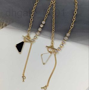 Pendanthalsband designer lyxiga hängsmod för män och kvinnors högkvalitativa parti present triangelhängare hiphop smycken 002r