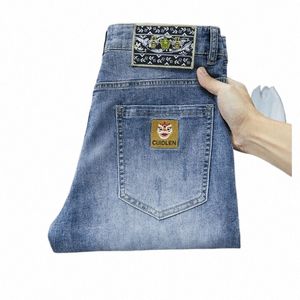джинсы мужские 2024 летние тонкие Ins в китайском стиле с вышивкой High-End Fi универсальные облегающие маленькие прямые укороченные брюки f5Yg #