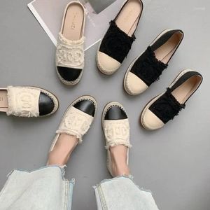 Scarpe casual Sneakers da donna da pescatore 2024 Mezze pantofole Baotou a fondo piatto estivo per designer