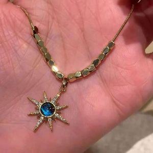 Six pointed star necklace with the same antique style fashionable and personalized versatile collarbone chain autumn and winter high-end jewelry