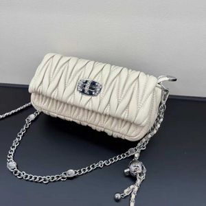 Vit väska Kvinnor Ny mjuk läder Fairy Girl MoU Water Diamond Chain Crossbody Wrinkle Påsar