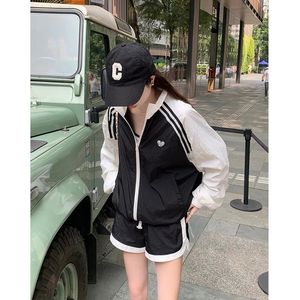Womens Casual Tracksuit Long Sleeved Cardigan Sunscreen Clothing Thin Shorts Summer Suit Contrasting Loose 2 Piece Set S3XL 240228