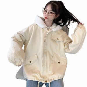 Короткий стиль Parkas Женщины с капюшоном с капюшоном.