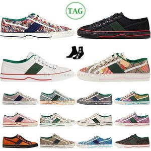 1977er Jahre schwarze Freizeitschuhe Jugend Freizeitschuhe Designermode Herren rosa Chaussures weiße Traube gelbe blaue Plattform Retro Outdoor Indoor Aqua Canvas Sneaker