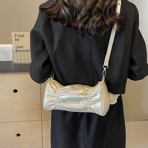 Senior Sense veckad crossbody väska kvinnlig vår och sommar mode liten fyrkantig väska en enkel axelväska 041724-1111111111111111111