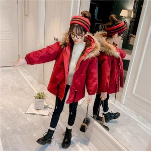 Down Coat Girls Wyściełane bawełniane ubrania 2024 jesień i zimowe dzieci w stylu zachodnim polar