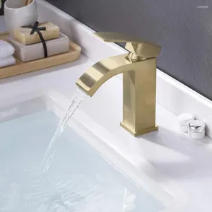 Torneiras de pia do banheiro escovado ouro cachoeira torneira único punho um buraco vaidade latão de alta qualidade
