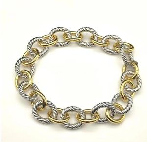 Fashion Retro Luxury Party Födelsedagsmycken gåva Ny populär Circle Link Chain Charm Designer Armband för kvinnliga kubanska kedjor Diamonds Armband