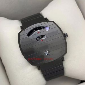 Obejrzyj markę Grip 35 mm kwarc SS Black Dial G G-engraved Watch YA157403229S