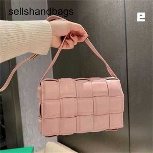 Crossbody Bag Casettes Bottegvenetas Orijinal Deri 7a Intrecciato Çanta Olanlar Büyük Ekose Tofu Bulut S