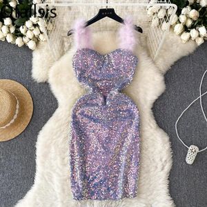 Vestidos de festa Ofallsis Spicy Girl Style Brilhante Sparkling Strap Dress 2024 Mulheres Verão Lantejoula Pena High Grade Hip Envoltório Curto