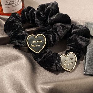 Black Vintage Style Hair Loop Spring New Charm Headwear Classic Heart Logo Metal Hair Rubber Band Spring Birthday Gift High Quality Headband