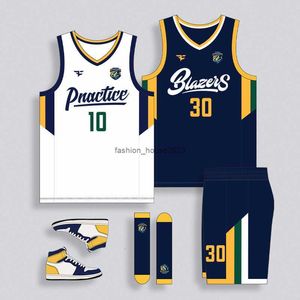 2024 Ny basketdräkt Set anpassade män och kvinnor Amerikanska fotbollströjor Sporttävlingsträningsteam Kits Gruppköp