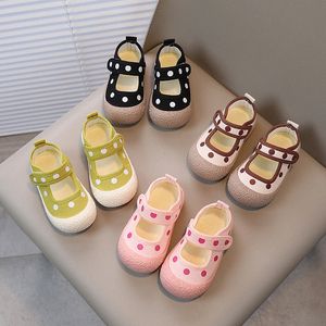 Barn sneakers canvas casual småbarnskor springa barn ungdomar baby prickar sportskor vår mjuk ensam pojkar flickor barn skon storlek 20-31 h7y0#