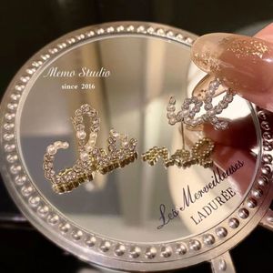 Mode Women Designer Studörhängen Stämpel Luxury Jewelry Diamond Letter Earing 18K Gold Plated Vintage European Lover Wedding Par256C