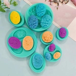 Baking Moulds European Court Beauty Oil Painting Style Silicone Mold Soft Pottery Plaster Epoxy Resin Molds Cake Decoration Biscuit Candy
